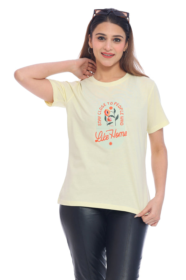 Women's Graphic Print T-Shirt - "Stay Close to People Who Feel Like Home"