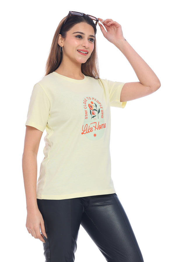 Women's Graphic Print T-Shirt - "Stay Close to People Who Feel Like Home"